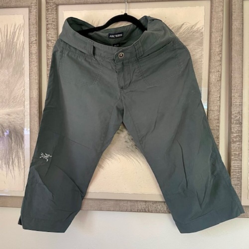 Arc'teryx Cropped Pants Size 2